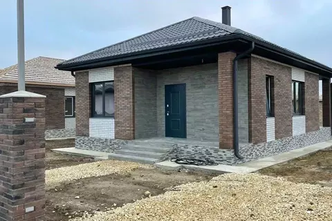 Дом в Краснодарский край, Темрюк ул. Ильи Павленко, 90 (90 м)