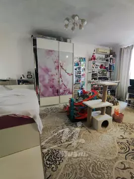 Продается 2-комнатная квартира