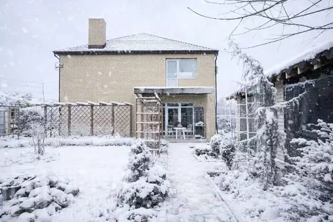 Дом в Волгоградская область, Волгоград Калачевская ул., 64 (220 м)