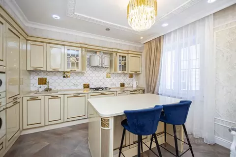 4-к кв. Тверская область, Тверь ул. 1-я Александра Невского, 10к19 ...