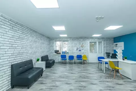 Помещение свободного назначения в Омская область, Омск ул. Дмитриева, ...