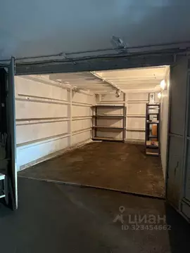 Гараж в Москва Бартеневская ул., 33С1 (19 м)