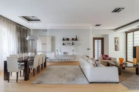 4-к кв. Москва Кременчугская ул., 32К1 (169.0 м)