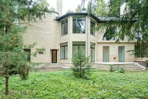 Дом в Московская область, Одинцовский городской округ, д. Новодарьино ...