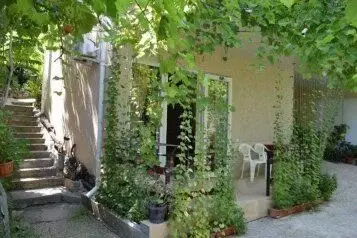 Дом в Крым, Феодосия муниципальный округ, Коктебель пгт ул. Победы, 18 ...