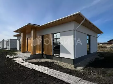 Дом в Тюменская область, Тобольский район, Хмелевское с/пос, д. Елань  ...