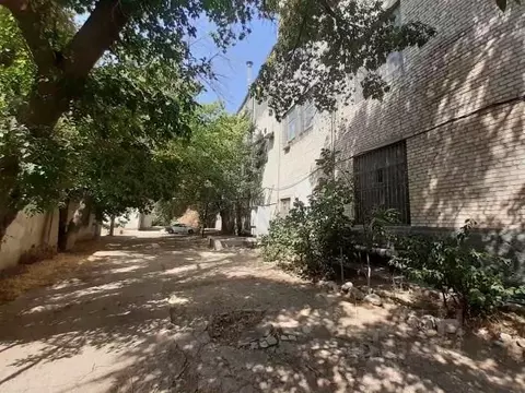 Помещение свободного назначения в Астраханская область, Астрахань ул. ...