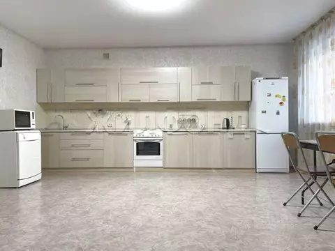 3-к кв. Новосибирская область, Новосибирск Советская ул., 19 (126.0 м)