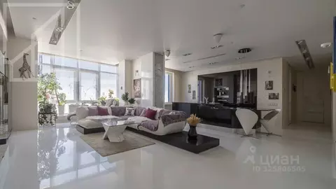 3-к кв. Москва Мосфильмовская ул., 70к1 (185.0 м)