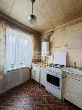 3-к кв. Волгоградская область, Волгоград ул. Кирова, 111 (51.2 м)