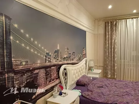 Продается 4-комнатная квартира