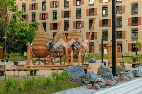 4-к кв. Санкт-Петербург Петровский просп., 11к3 (130.0 м)