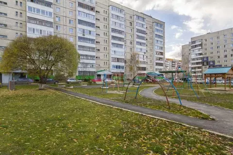3-к кв. Тюменская область, Тюмень Восточный мкр, ул. Моторостроителей, ...