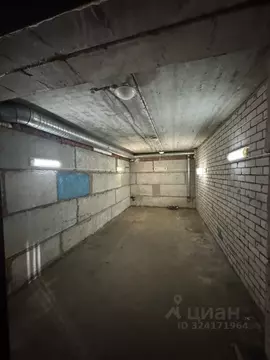 Гараж в Москва Краснобогатырская ул., 14 (20 м)