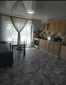 Дом в Крым, Ленинский район, Белинское с/пос, с. Золотое ул. Северная, ...