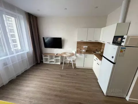 Студия Тюменская область, Тюмень Новгородская ул., 9Б (22.2 м)