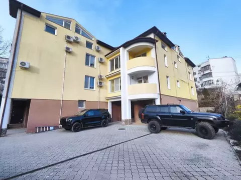 3-к кв. Севастополь ул. Генерала Хрюкина, 12Б (129.0 м)