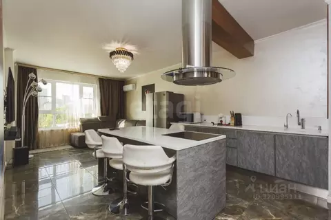 3-к кв. Башкортостан, Уфа Коммунистическая ул., 98/1 (72.2 м)