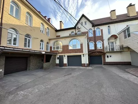 Дом в Волгоградская область, Волжский пос. Металлург-1, ул. Донецкая, ...