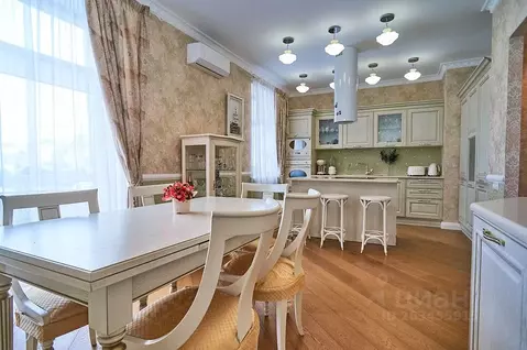 Таунхаус в Омская область, Омск Старгород мкр, ул. Тютчева, 5/1 (300 ...