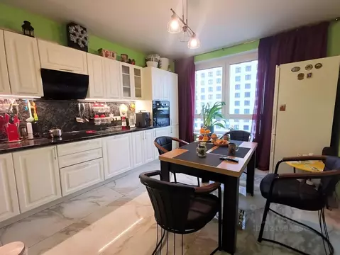 3-к кв. Москва Лобненская ул., 13к1 (75.1 м)