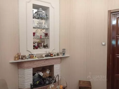 4-к кв. Санкт-Петербург 6-я Васильевского острова линия, 5/5 (62.5 м)