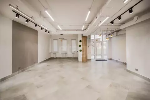 Помещение свободного назначения в Калужская область, Калуга ул. ...