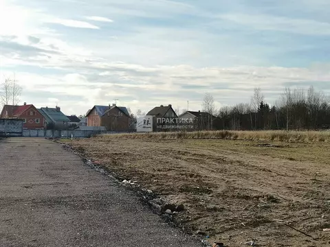 Продается участок в пос. Красное