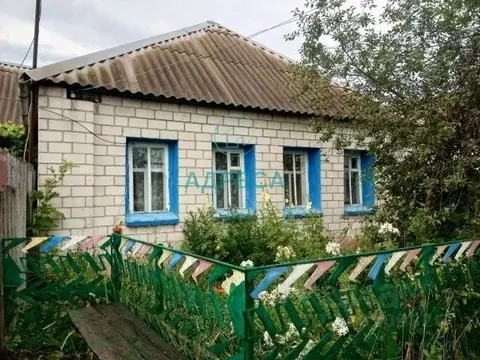 Дом в Белгородская область, Чернянский район, Ольшанское с/пос, с. ...
