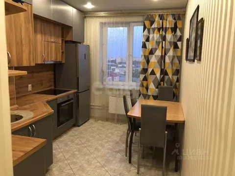 2-к кв. Тюменская область, Тюмень ул. 50 лет Октября, 75к2 (49.1 м)