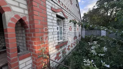 Дом в Курская область, Курский район, Бесединский сельсовет, д. 1-е ...