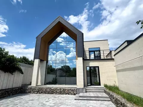 Дом в Ставропольский край, Ставрополь ул. Островского, 13 (249 м)
