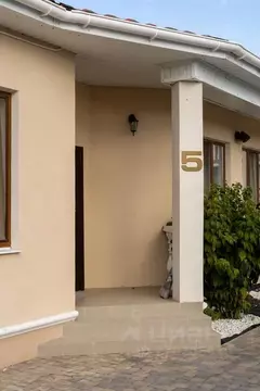 Дом в Крым, Сакский район, Молочненское с/пос, с. Витино ул. ...