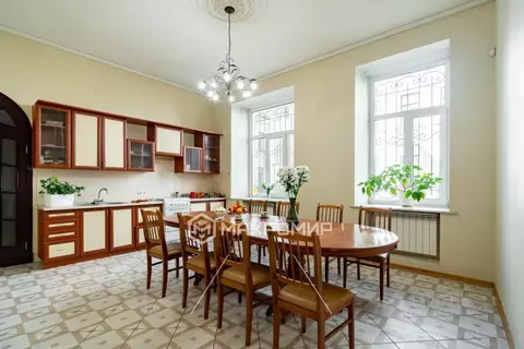 5-к кв. Санкт-Петербург Каменноостровский просп., 20 (243.9 м)