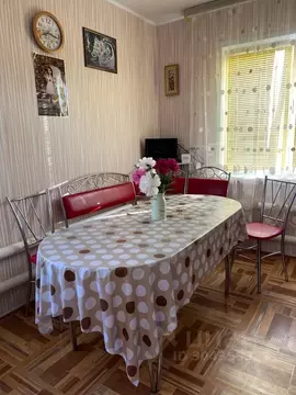 Дом в Оренбургская область, Соль-Илецк Лесная ул., 10 (100 м)