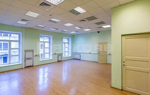 Офис в Санкт-Петербург Шпалерная ул., 2/4 (670 м)