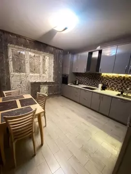 1-к кв. Москва пос. Знамя Октября, Родники мкр, 8 (48.0 м)