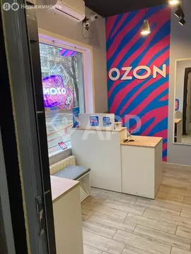 Торговая площадь (50 м)