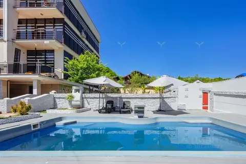 Дом в Краснодарский край, Сочи городской округ, с. Каштаны ул. ...