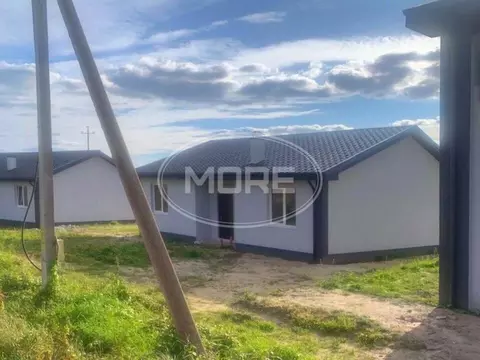 Дом в Калининградская область, Гвардейский муниципальный округ, пос. ...