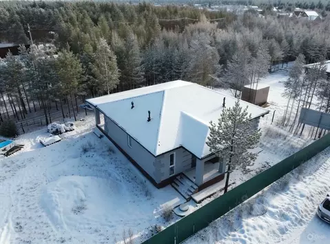 Дом в Свердловская область, Белоярский муниципальный округ, пос. ...