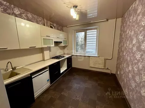 3-к кв. Башкортостан, Уфа ул. Юрия Гагарина, 17 (76.0 м)