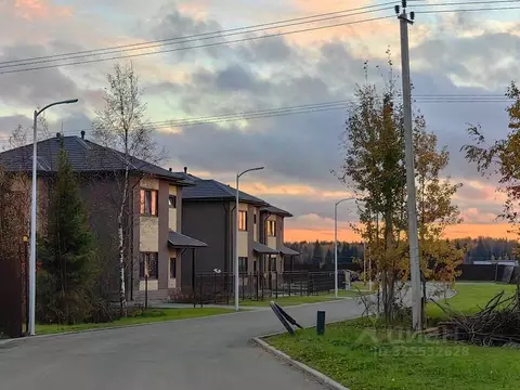 Дом в Ленинградская область, Всеволожский район, Агалатовское с/пос, ...