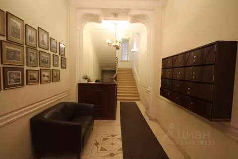 Офис в Москва Большая Садовая ул., 10 (145 м)