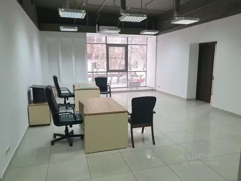 Помещение свободного назначения в Тюменская область, Тюмень ул. ...