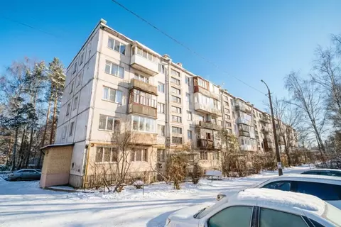 2-к кв. Ленинградская область, Гатчинский муниципальный округ, Вырица ...