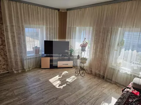 Дом в Челябинская область, Агаповский район, Буранное с/пос, пос. ...