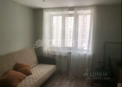 Студия Тюменская область, Тюмень ул. Республики, 246 (18.0 м)