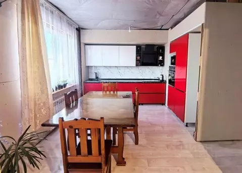 Дом в Иркутская область, Иркутский муниципальный округ, с. Оек ул. ...