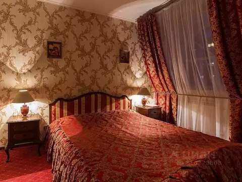 Комната Ханты-Мансийский АО, Сургут ул. Сергея Безверхова, 12 (30.0 м)